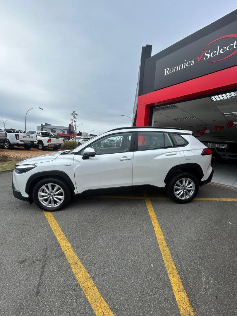 2024 Toyota Corolla Cross 1.8 XS - Image 4
